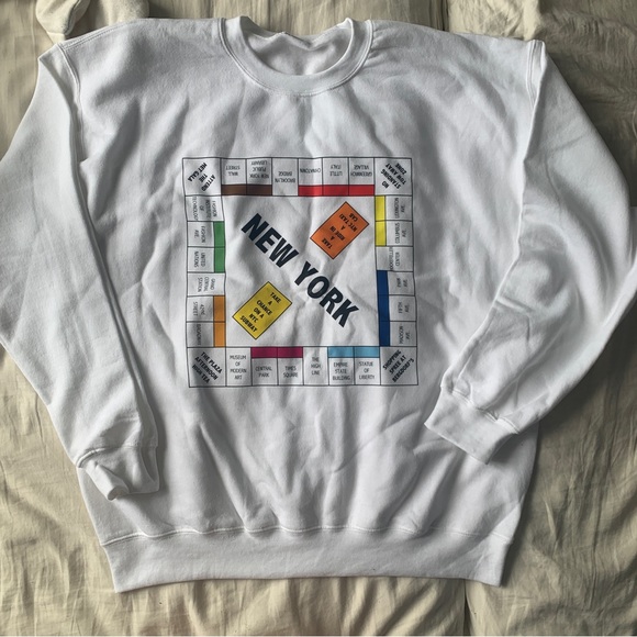 SJP And just like that New York Monopoly Theme inspired white sweatshirt - Picture 3 of 7